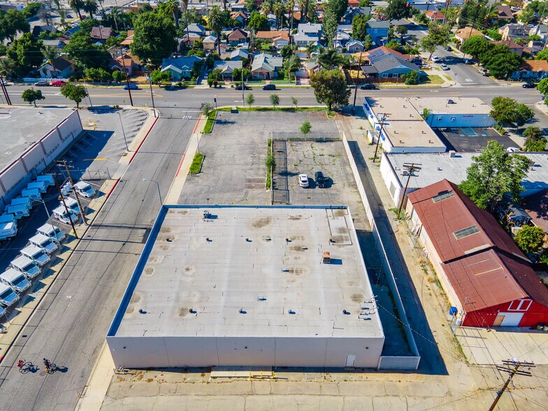 More Photos Of 538 W Monterey Ave, Pomona Distribution For Lease
