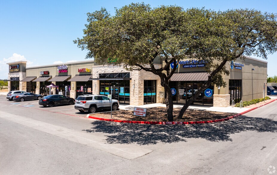 More Photos Of 8830 SW Loop 410, San Antonio General Retail For Lease