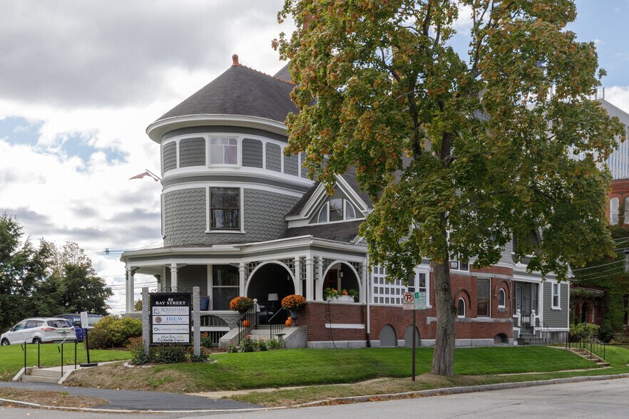 More Photos Of 84 Bay St, Manchester Office Residential For Lease