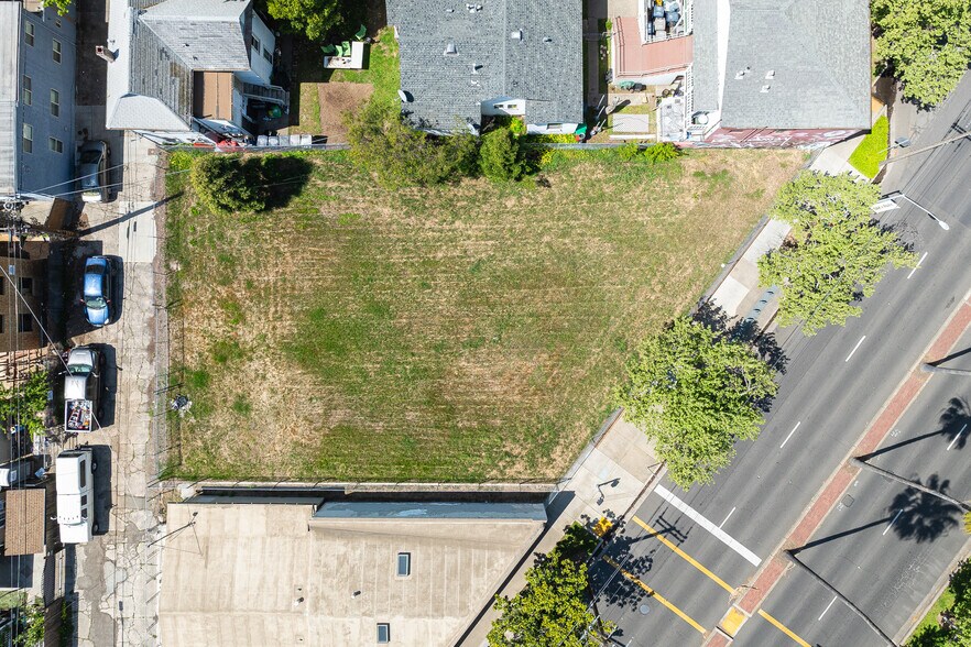 More Photos Of 3206 Broadway, Sacramento Land For Sale