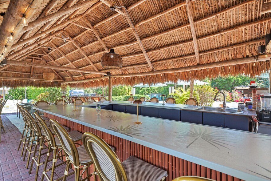 More Photos Of 243 61st St, Marathon Hotel For Sale