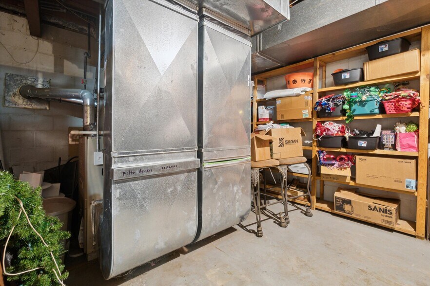 More Photos Of 4344 Richfield Rd, Flint Office For Sale