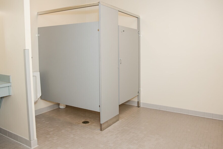More Photos Of 101B Villa Dr, Daphne Medical For Lease