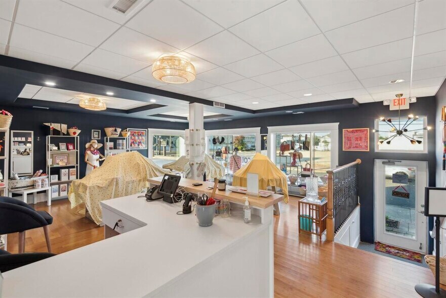 More Photos Of 260-274 21st St, Avalon Office Residential For Sale