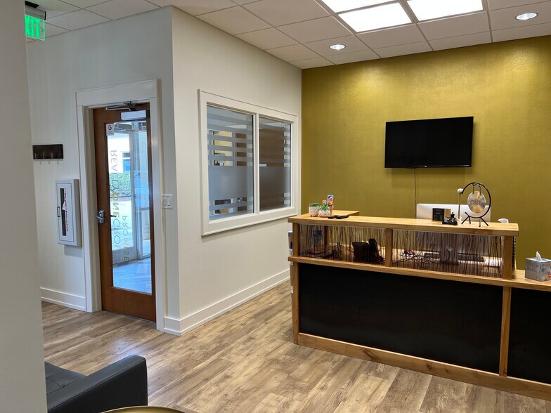 More Photos Of 100 Parkway Office Ct, Cary Medical For Sale