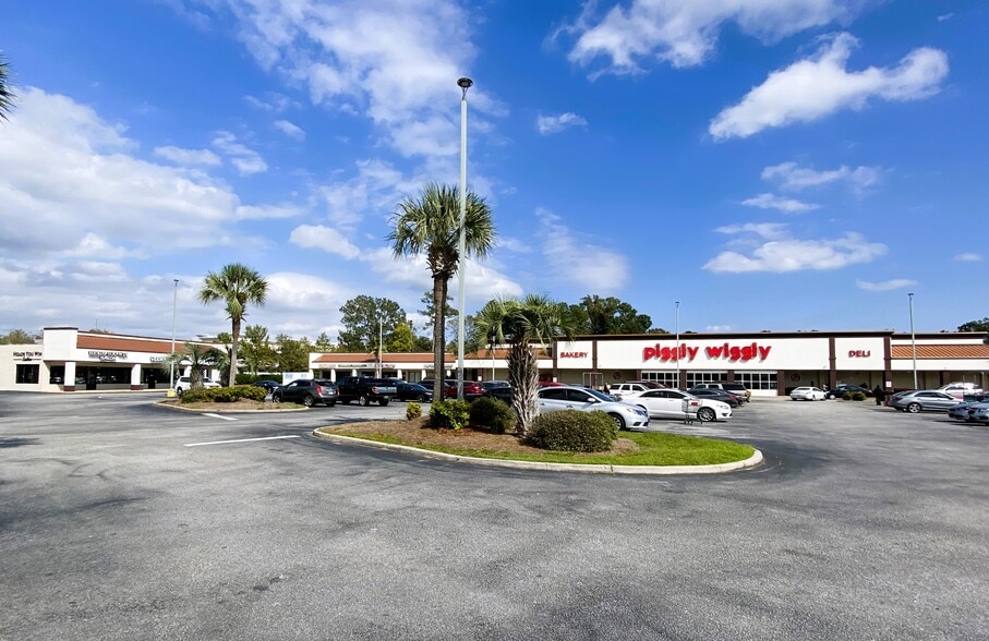 More Photos Of 630 Skylark Dr, Charleston Unknown For Lease