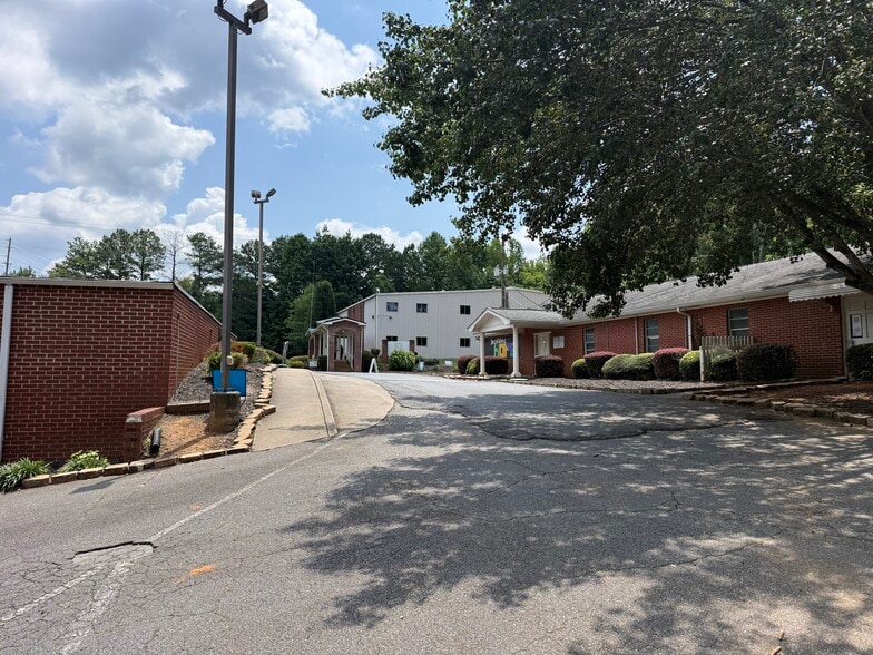 More Photos Of 5496 Highway 92, Acworth Religious Facility For Sale