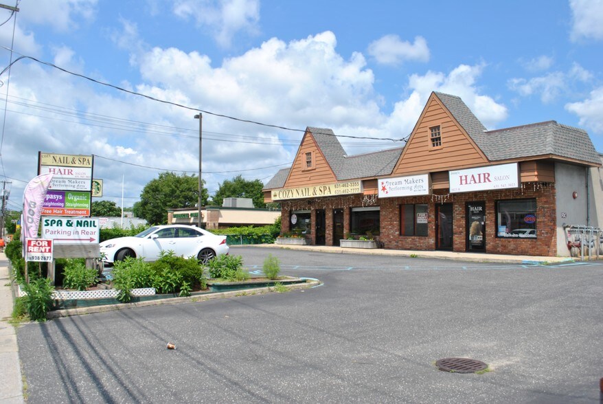 More Photos Of 3021-3023 Jericho Tpke, East Northport Storefront For Lease