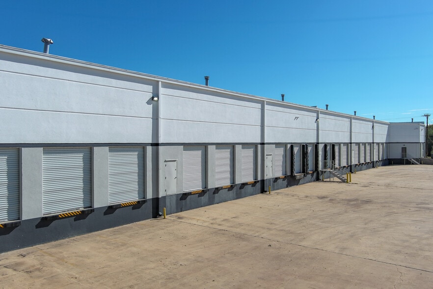 More Photos Of 5100 Kaepa Ct, San Antonio Distribution For Lease