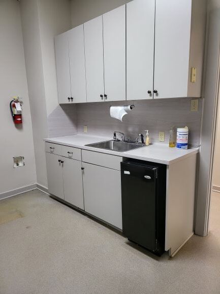 More Photos Of 1523 Colony Cir, Longview Office For Sale