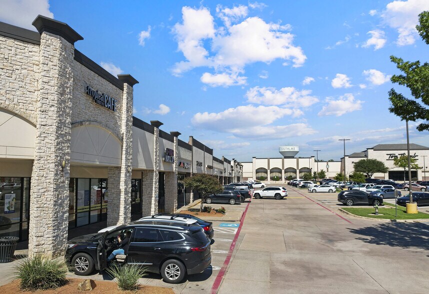 Primary Photo Of 100 W Southlake Blvd, Southlake Unknown For Lease