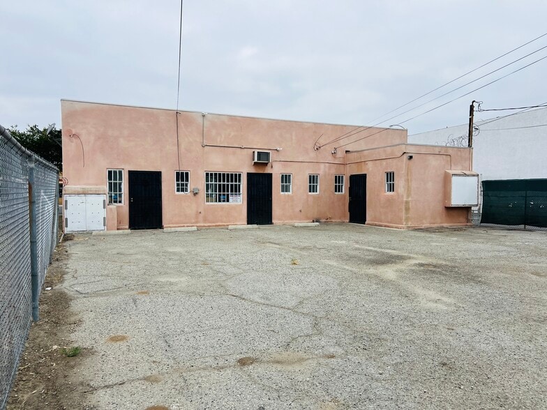More Photos Of 6184 Atlantic Ave, Long Beach Storefront For Sale