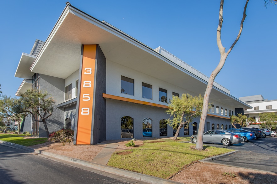 More Photos Of 3848 W Carson St, Torrance Unknown For Lease