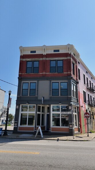 Primary Photo Of 4024 Hamilton Ave, Cincinnati Freestanding For Lease