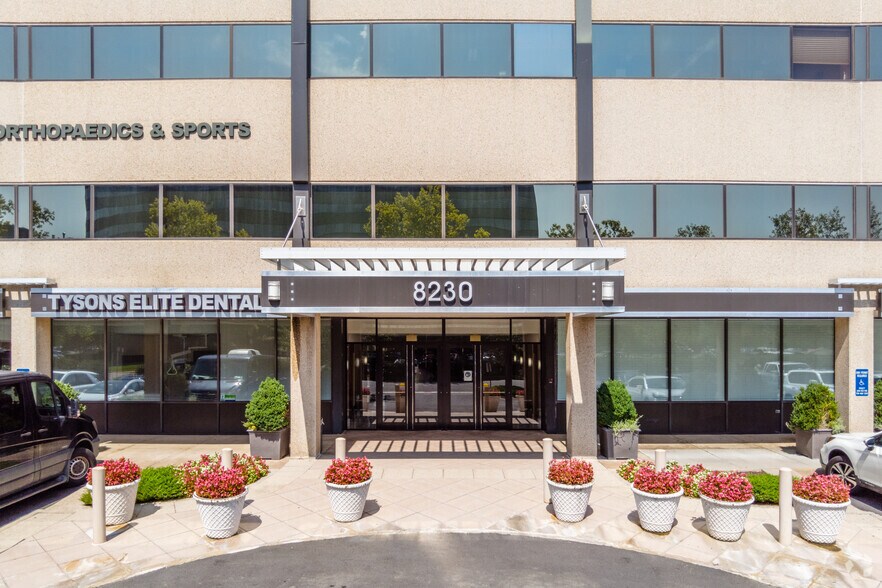 More Photos Of 8230 Boone Blvd, Vienna Office For Lease