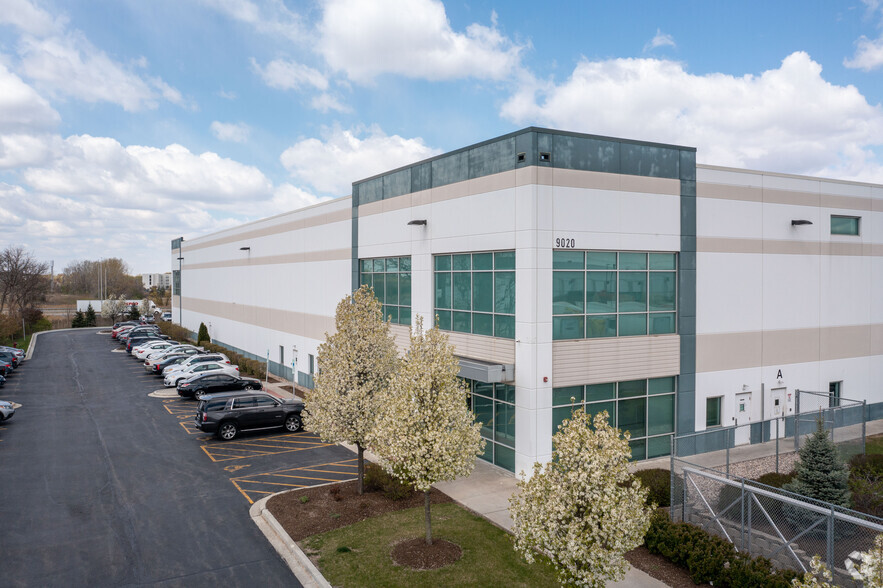 Primary Photo Of 9020 Murphy Rd, Woodridge Distribution For Lease