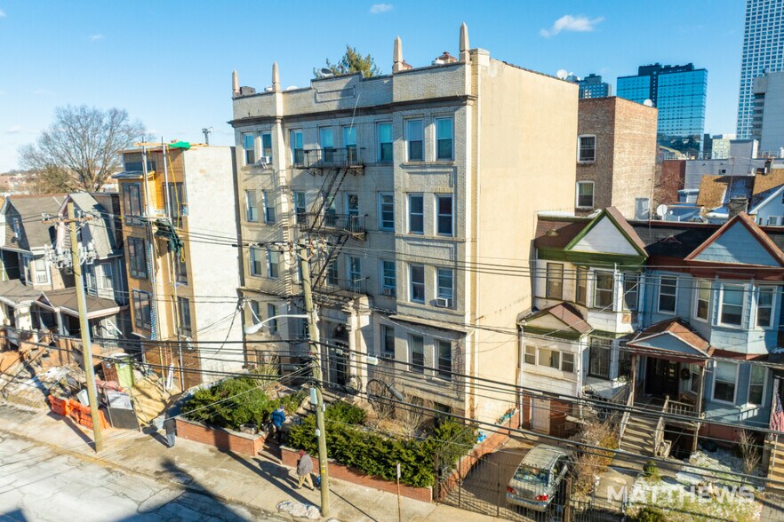 More Photos Of 70 Tonnele Ave, Jersey City Apartments For Sale