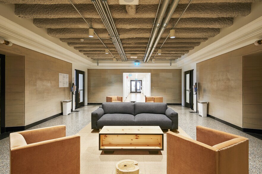 More Photos Of 1010 Rue Sainte-Catherine O, Montréal Coworking Space