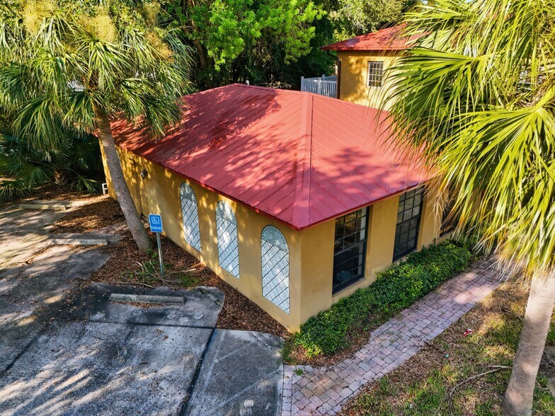 More Photos Of 123 Tangerine Ave, Merritt Island Office For Sale