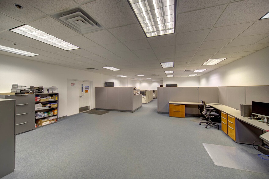 More Photos Of 1065 Marauder St, Chico Manufacturing For Lease