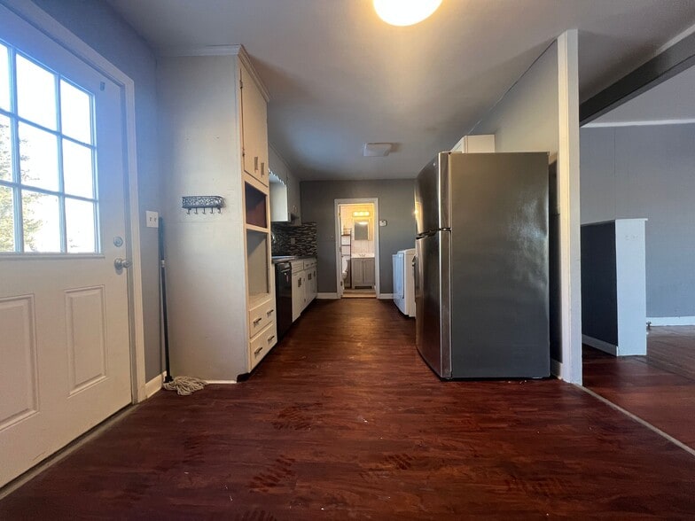 More Photos Of 379-381 Sconticut Neck Rd, Fairhaven Storefront Retail Office For Sale