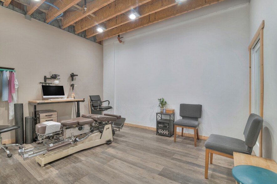 More Photos Of 203-205 W Central Ave, Lompoc Loft Creative Space For Sale