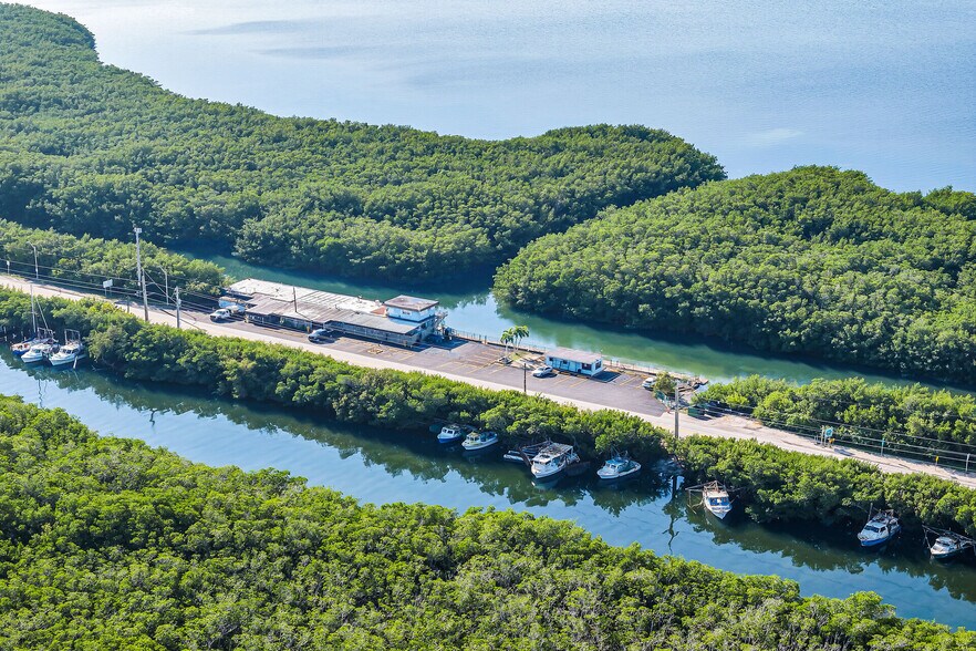 More Photos Of 58000 Card Sound Rd, Key Largo Restaurant For Sale