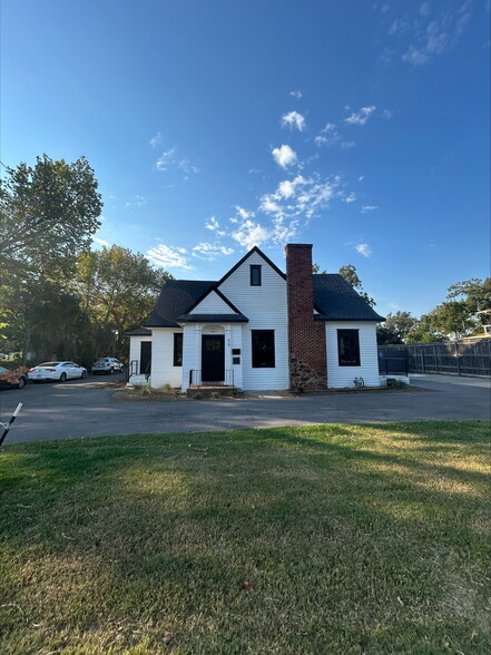 Primary Photo Of 910 18th St, Plano Office Residential For Sale