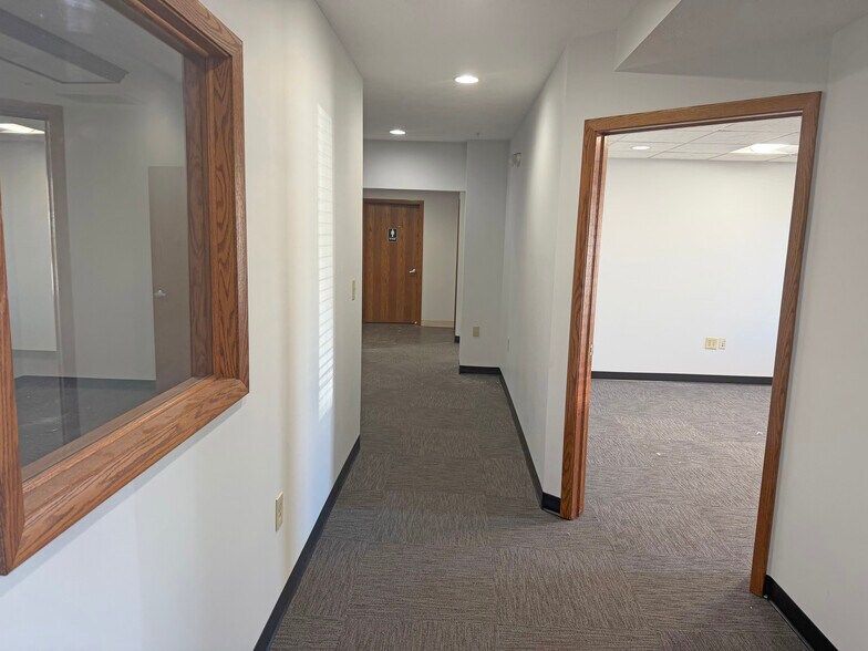 More Photos Of 449 E Suber Rd, Greer Warehouse For Sale
