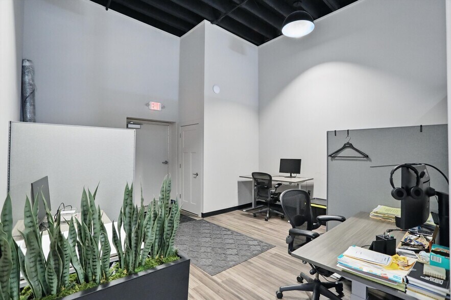 More Photos Of 164 E Jefferson St, Franklin Office For Sale