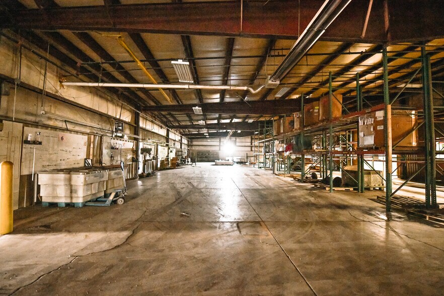 More Photos Of 211 W Geneva St, Dunkirk Manufacturing For Lease