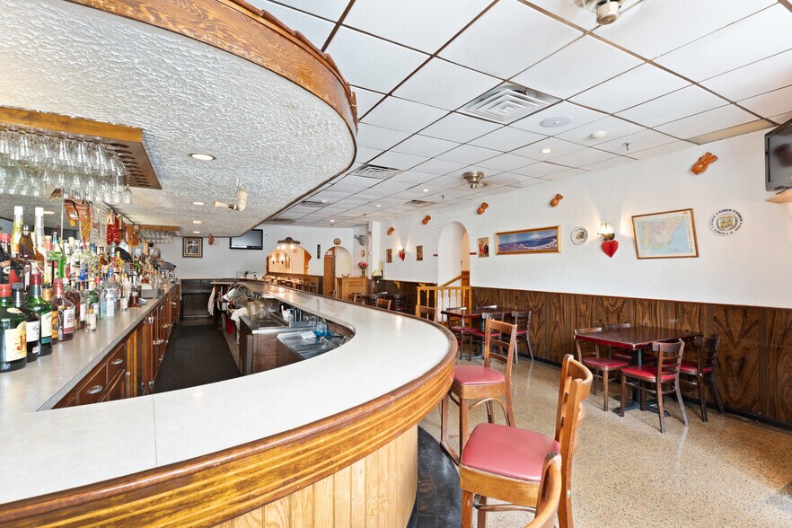 More Photos Of 614-616 Broadway, Bayonne Restaurant For Sale