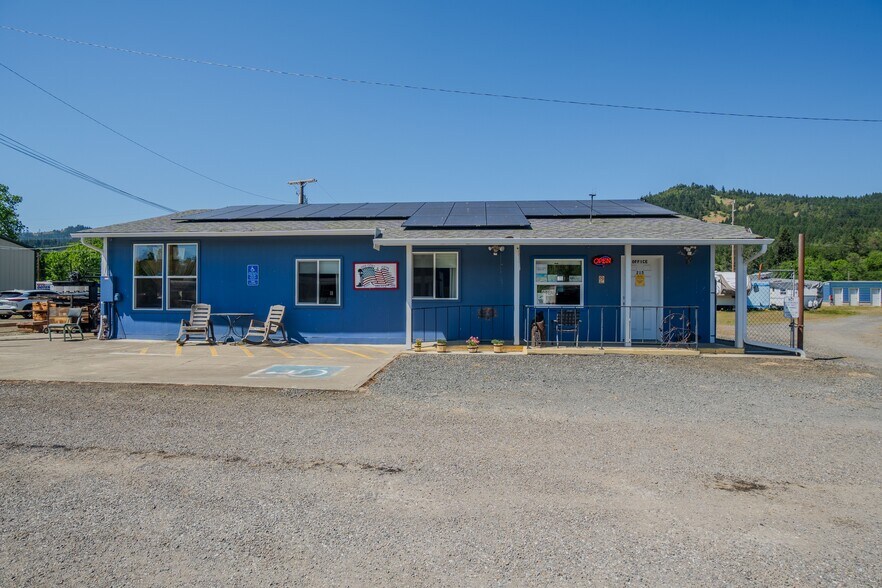 More Photos Of 215 Lawson Ln, Tenmile Warehouse For Sale