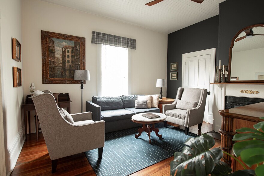 More Photos Of 477 W First St, Blue Ridge Hospitality For Sale