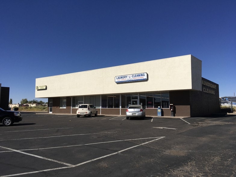 More Photos Of 1501-1531 Navajo Blvd, Holbrook Storefront For Lease