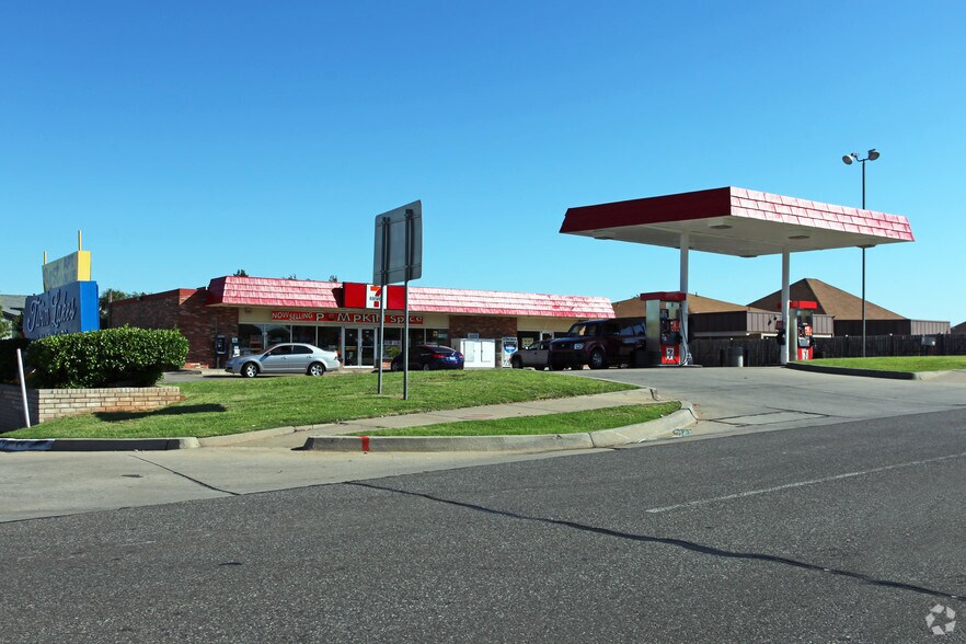 More Photos Of 6015-6017 NW 63rd St, Oklahoma City Freestanding For Lease