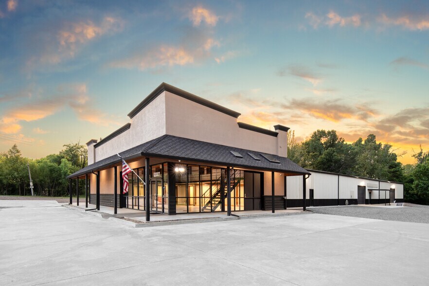 Primary Photo Of 12007 NE 23rd St, Choctaw Warehouse For Sale