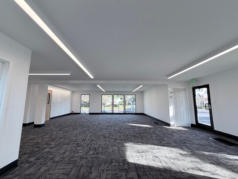 More Photos Of 558 Brewster Ave, Redwood City Loft Creative Space For Lease