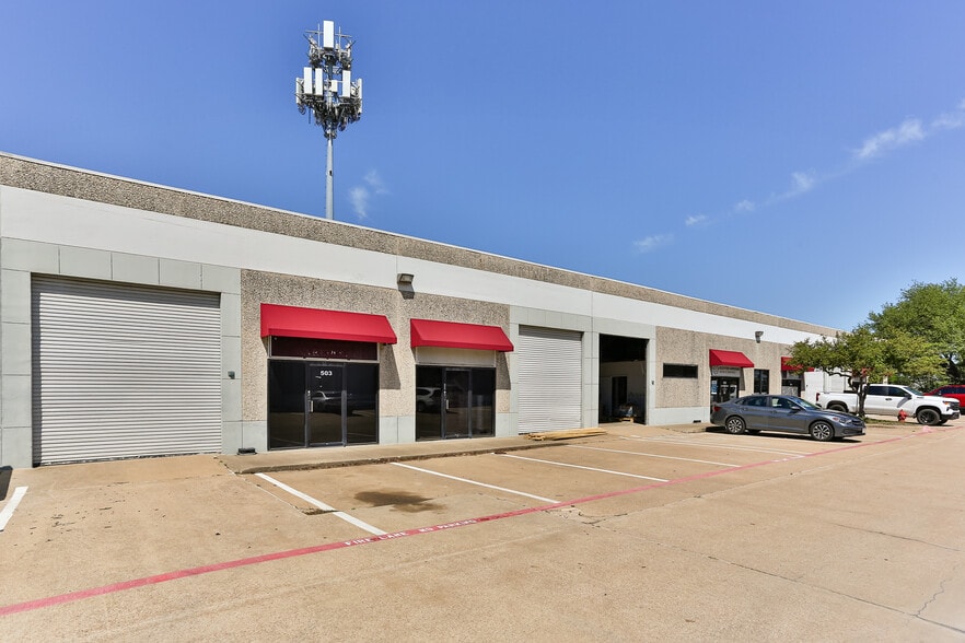 More Photos Of 1000 Post and Paddock Ln, Grand Prairie Unknown For Lease