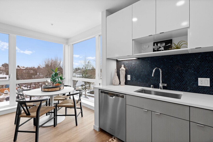 More Photos Of 2309 S Jackson St, Seattle Apartments For Lease