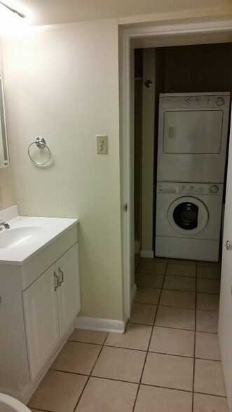 More Photos Of 1101 Eraste Landry Rd, Lafayette Flex For Lease