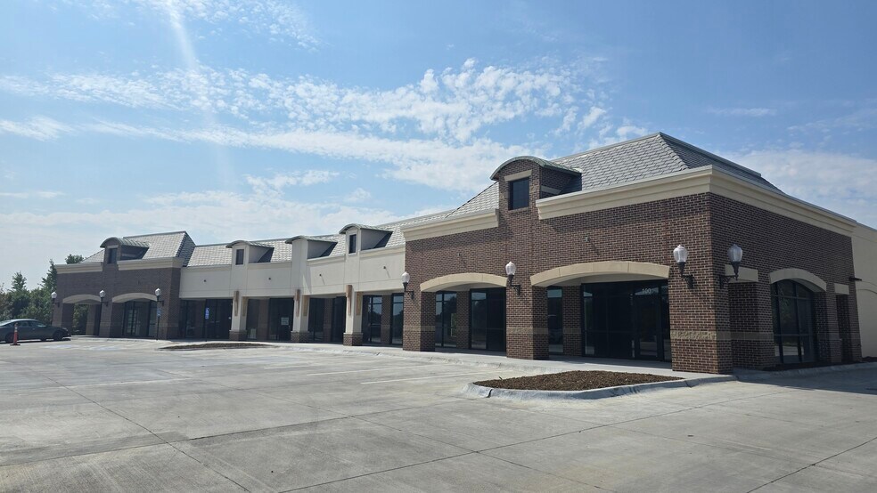 More Photos Of 16510 Bedford Ave, Omaha General Retail For Lease