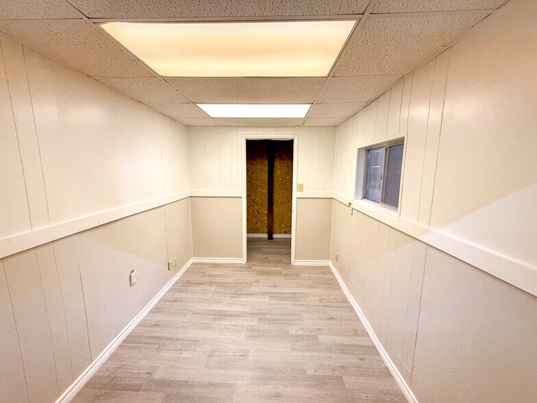 More Photos Of 7007 County 1283 Rd, Odessa Warehouse For Lease