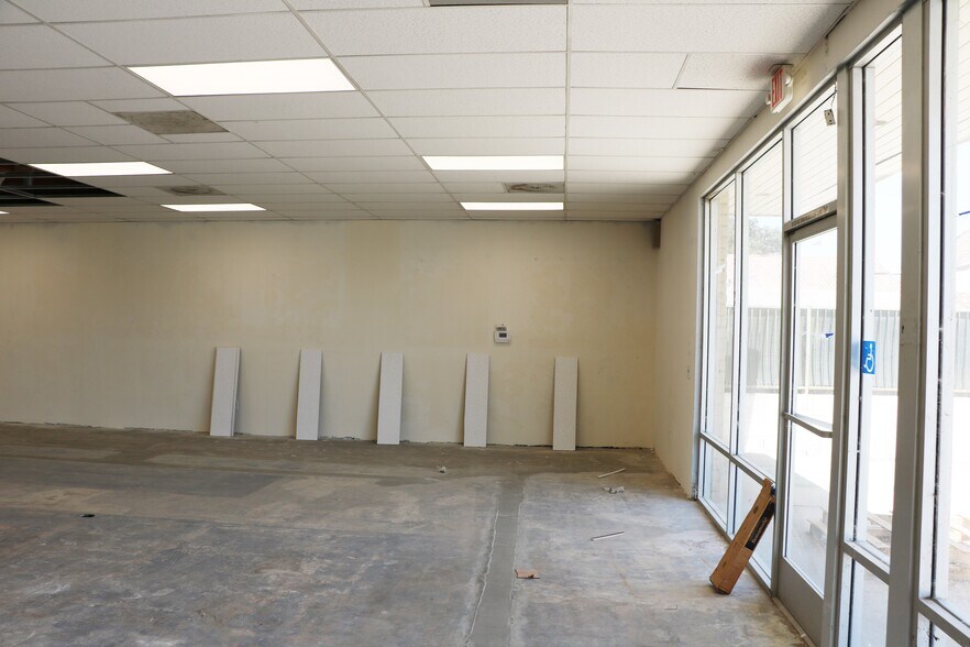 More Photos Of 25362 E 3rd St, San Bernardino Freestanding For Sale