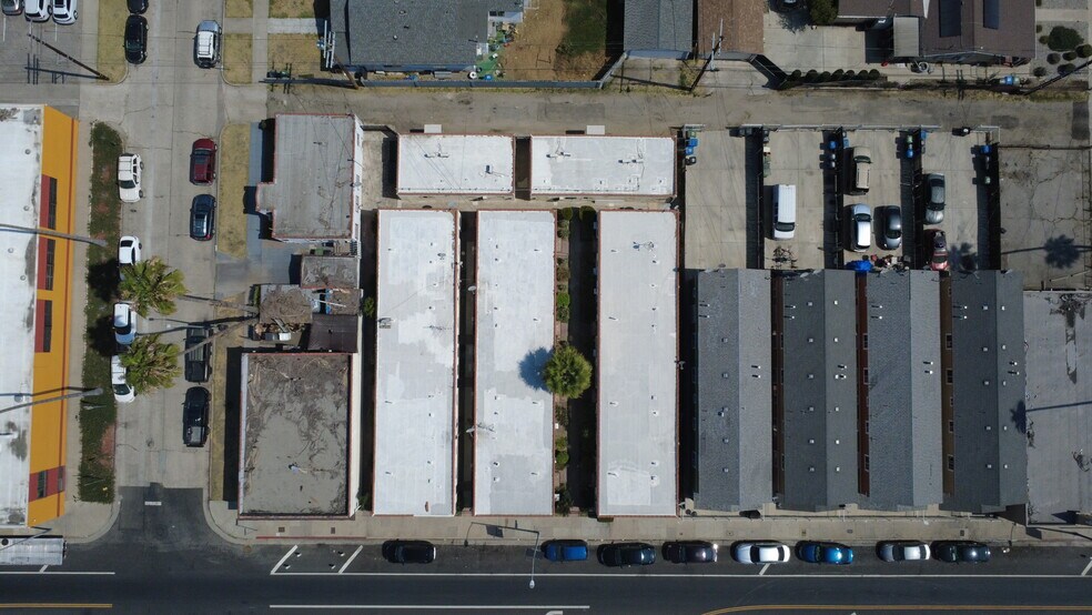 More Photos Of 2417 W Vernon Ave, Los Angeles Apartments For Sale