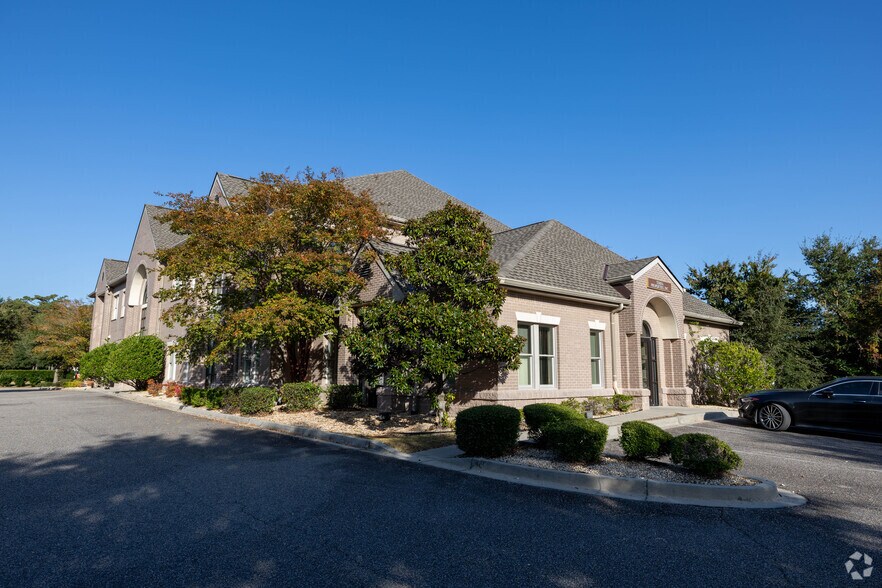 More Photos Of 4420 Oleander Dr, Myrtle Beach Medical For Sale