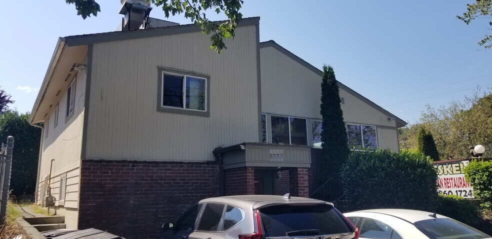 More Photos Of 2605 E Cherry St, Seattle Restaurant For Sale