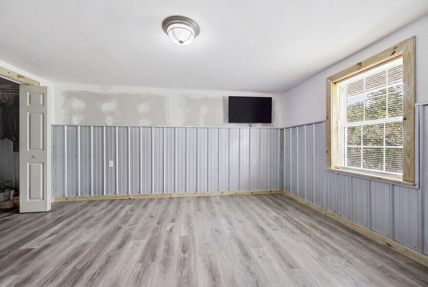 More Photos Of 505 3rd St, Cedar Key Restaurant For Sale