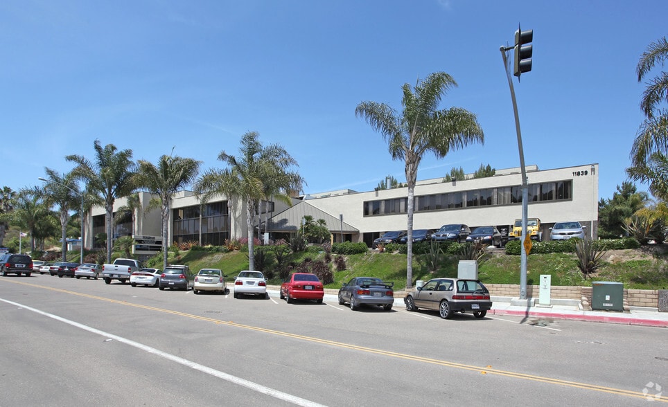 More Photos Of 11839-11855 Sorrento Valley Rd, San Diego Showroom For Sale