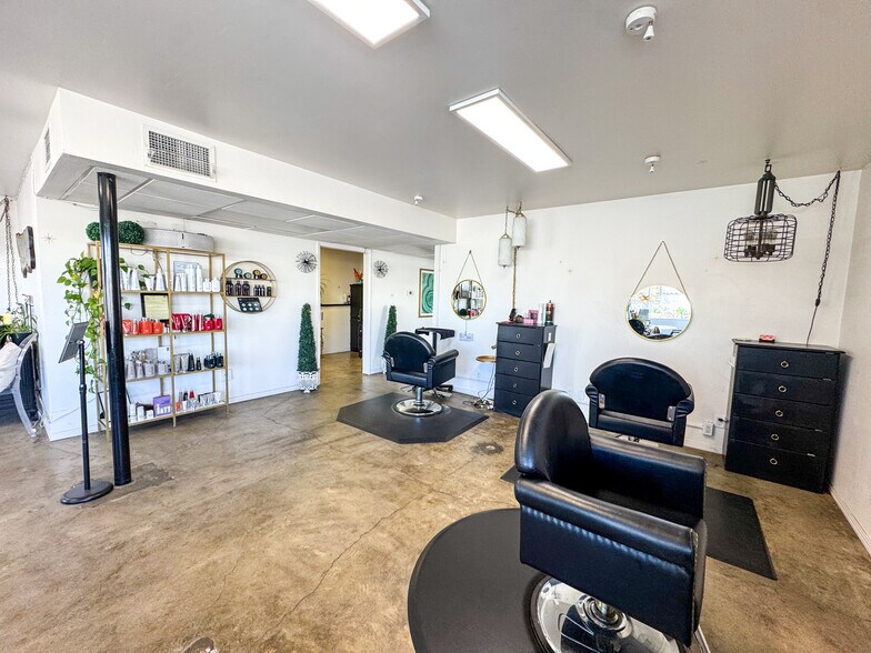 More Photos Of 2727 Roosevelt St, Carlsbad Office Residential For Sale